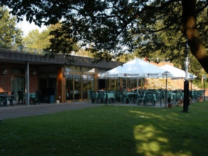 照片: Elbterrasse im F&amp;uuml;rstengarten - Sch&amp;uuml;tzenhaus